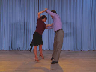 Learn to dance Cha Cha with Ballroomdancers.com